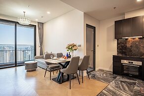 Eaton Park Riverside Luxury Vacation