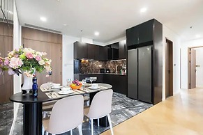 Eaton Park Riverside Luxury Vacation