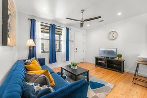 East Austin Condo - 2 Bedrooms & Parking