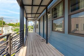 East Austin Condo - 2 Bedrooms & Parking
