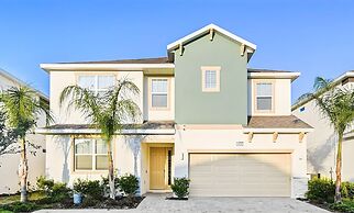 Brand NEW 12bed 11 5bath At Bella Vida