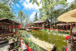 Bie You Dong Tian.Mountain home