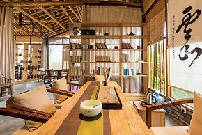 Bie You Dong Tian.Mountain home