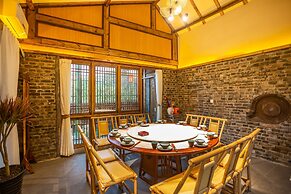 Bie You Dong Tian.Mountain home