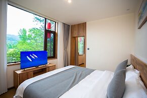 Bie You Dong Tian.Mountain home