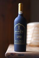 Bie You Dong Tian.Mountain home