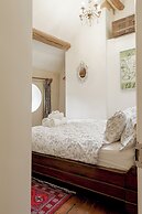 Artisan Hall Stunning Grandeur Cotswolds