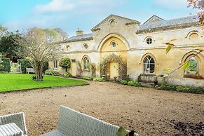 Artisan Hall Stunning Grandeur Cotswolds