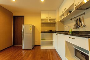 Everything walking  Gym Sauna Beach c120