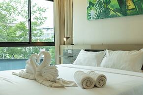 Everything walking  Gym Sauna Beach c120