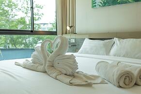 Everything walking  Gym Sauna Beach c120