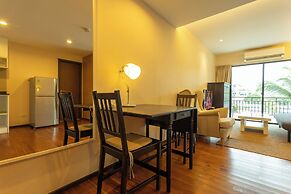 Everything walking  Gym Sauna Beach c120