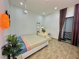 Corgi House Beachstay Da Nang