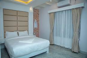 Matina Suites and Spa