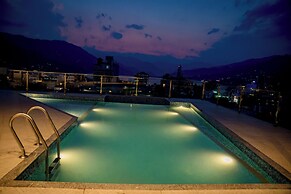 Matina Suites and Spa