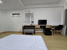 RATANASIRI HOTEL
