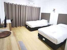 RATANASIRI HOTEL