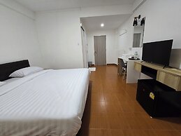 RATANASIRI HOTEL