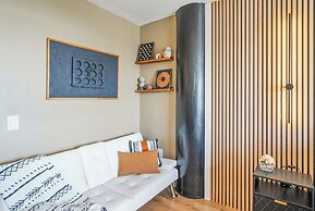 Stunning Studio Bay Views & Parking