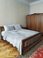 Airport to Echmiadzin Guest House
