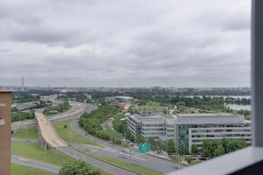 Work + Rest in DC Apartments