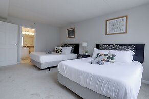 Work + Rest in DC Apartments