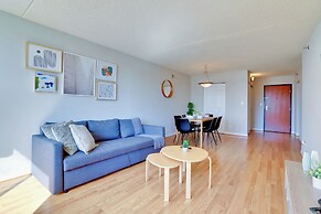 Work + Rest in DC Apartments