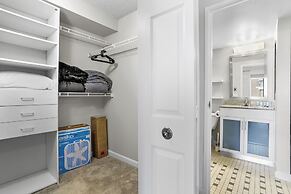 Work + Rest in DC Apartments