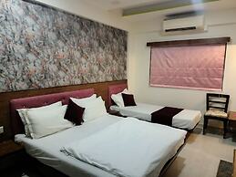 Hotel Dev Palace Ahmedabad