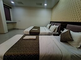 Hotel Dev Palace Ahmedabad