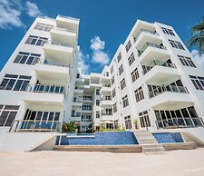 Royal Kahal Beach Resort
