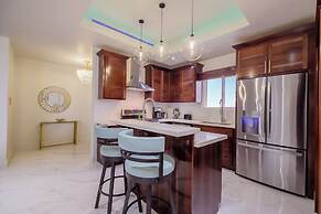 Royal Kahal Beach Resort