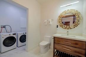 Royal Kahal Beach Resort