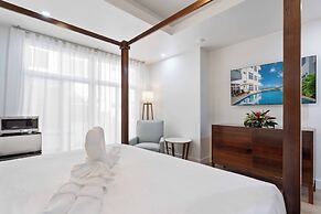 Royal Kahal Beach Resort