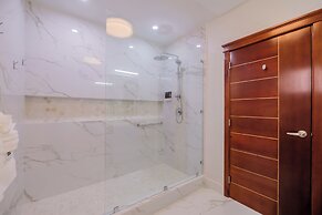 Royal Kahal Beach Resort