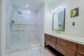 Royal Kahal Beach Resort