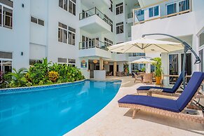 Royal Kahal Beach Resort