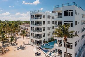 Royal Kahal Beach Resort