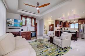 Royal Kahal Beach Resort