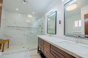 Royal Kahal Beach Resort