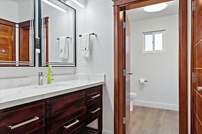 Royal Kahal Beach Resort