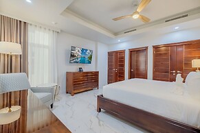 Royal Kahal Beach Resort