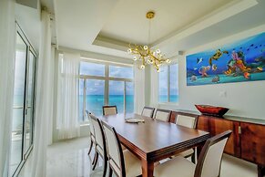 Royal Kahal Beach Resort