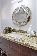 Royal Kahal Beach Resort