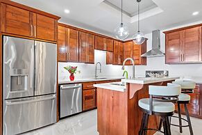 Royal Kahal Beach Resort