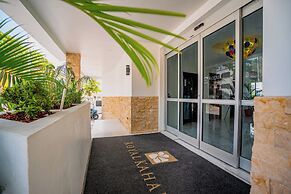 Royal Kahal Beach Resort