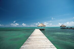 Royal Kahal Beach Resort