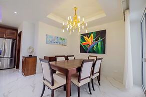 Royal Kahal Beach Resort