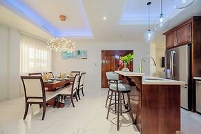 Royal Kahal Beach Resort