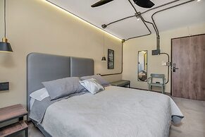 Nutibara Express by HOUSY HOST